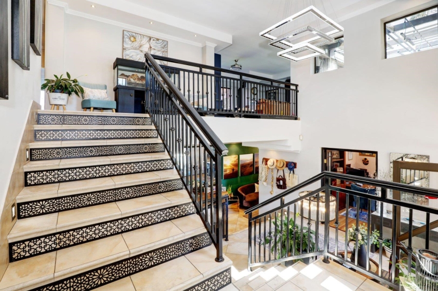 5 Bedroom Property for Sale in Welgemoed Western Cape